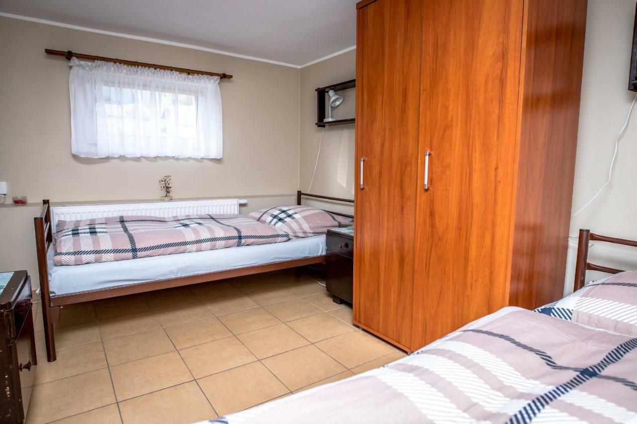 Pokoje Goscinne Arkadia Września Exterior foto